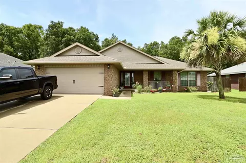 5527 Tucker Cir, Pace, FL 32571