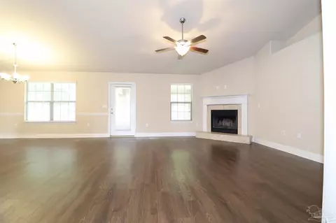5527 Tucker Cir, Pace, FL 32571 photo 13