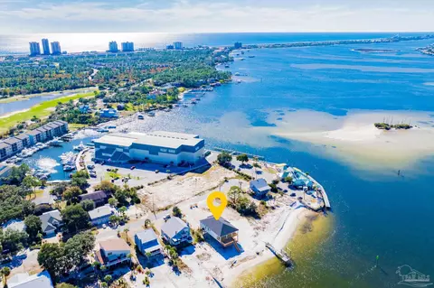 14074 Waterview Dr, Pensacola, FL 32507