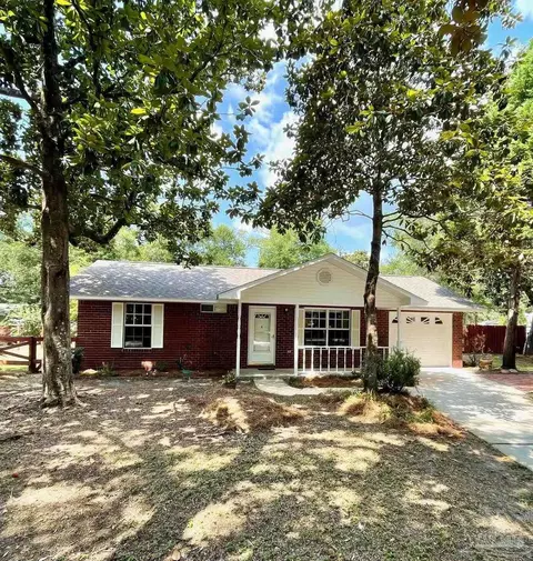 3101 Lynn Dr, Navarre, FL 32566