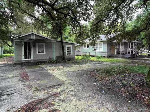 220 Dogwood Dr, Pensacola, FL 32505