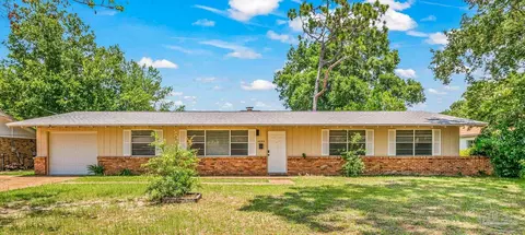 4040 Lynn Ora Dr, Pensacola, FL 32504