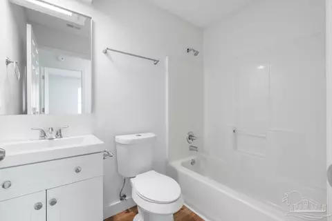 Bath - 1184 Heathrow Dr, Cantonment, FL 32533 photo 2 of 3