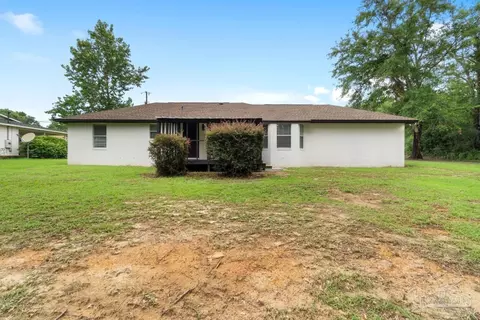 Exterior - 1184 Heathrow Dr, Cantonment, FL 32533 photo 3 of 5