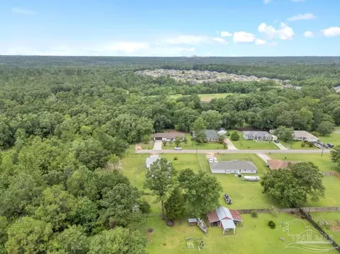 View/Area - 1184 Heathrow Dr, Cantonment, FL 32533 photo 8 of 11