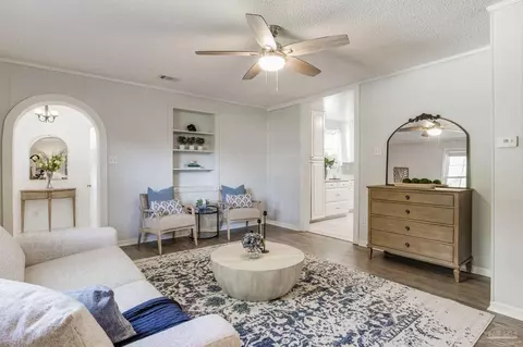 3007 N 17th Ave, Pensacola, FL 32503