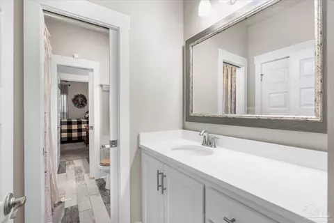 Bath - 4625 Briaroak Dr, Pace, FL 32571 photo 6 of 8
