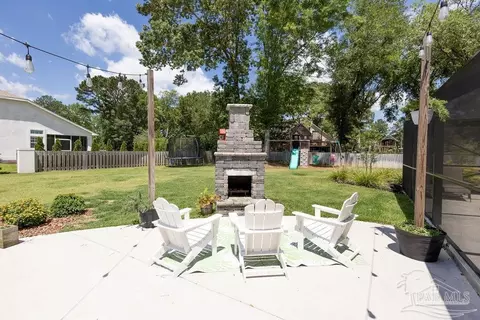 3059 Cobblestone Dr, Pace, FL 32571 photo 4