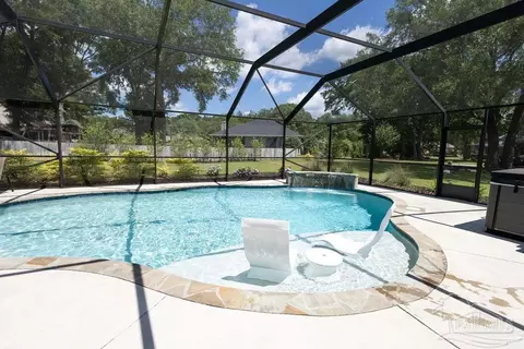 3059 Cobblestone Dr, Pace, FL 32571 photo 2
