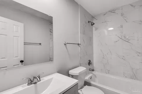 Bath - 6467 Outer Dr, Milton, FL 32570 photo 2 of 2