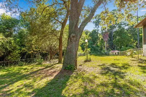 Exterior - 6467 Outer Dr, Milton, FL 32570 photo 7 of 8