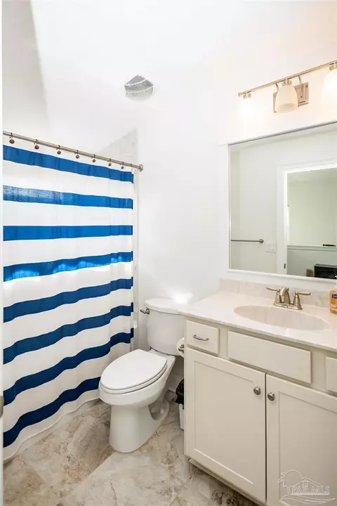 Bath - 7915 Silver Maple Dr, Milton, FL 32583 photo 6 of 6