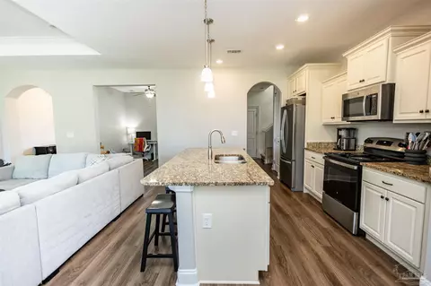 Kitchen - 7915 Silver Maple Dr, Milton, FL 32583 photo 1 of 2