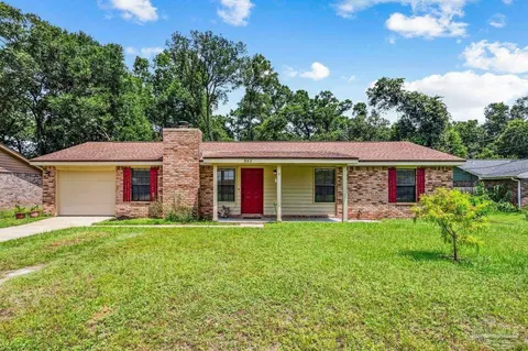 942 Candlestick Ct, Pensacola, FL 32514
