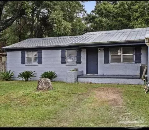 6204 Lucy St, Pensacola, FL 32503