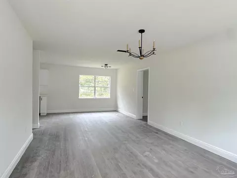 6617 Hampton Rd, Pensacola, FL 32505