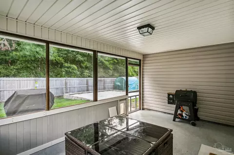 4308 Village Oak Ln, Pace, FL 32571 photo 4
