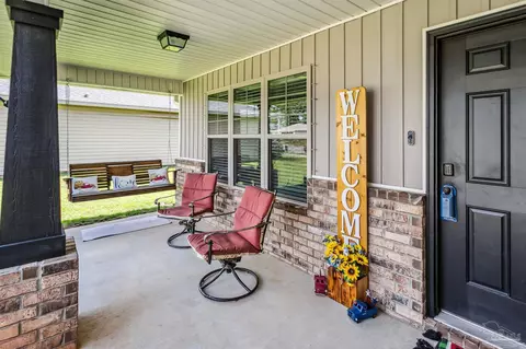 4308 Village Oak Ln, Pace, FL 32571 photo 2
