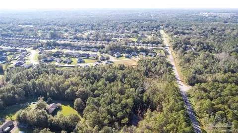 700 E Kingsfiled Rd, Cantonment, FL 32533 photo 16