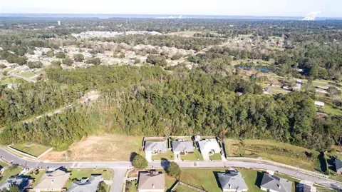 700 E Kingsfiled Rd, Cantonment, FL 32533 photo 9