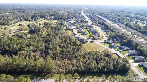 700 E Kingsfiled Rd, Cantonment, FL 32533
