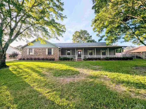 9233 Bell Ridge Dr, Pensacola, FL 32526