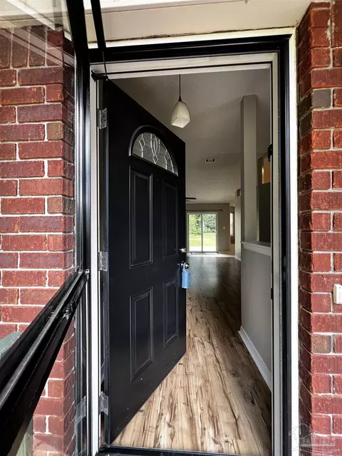 5704 Bronco Pl, Milton, FL 32570 photo 5