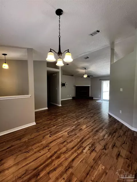5704 Bronco Pl, Milton, FL 32570 photo 8