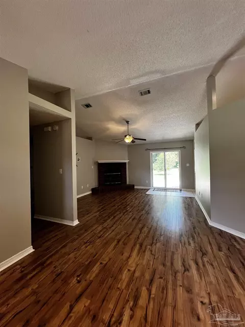 5704 Bronco Pl, Milton, FL 32570 photo 6