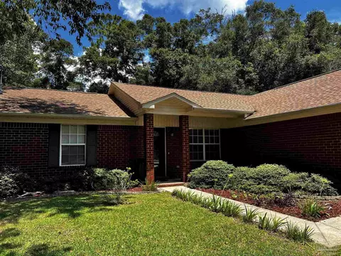 5704 Bronco Pl, Milton, FL 32570 photo 2