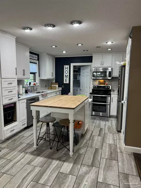 Kitchen - 3790 Nowling Rd, Jay, FL 32565 photo 1 of 3