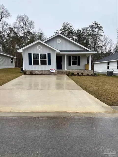 946 Brimwood Cir #41A, Cantonment, FL 32533