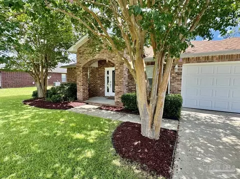5249 Dalton Cir, Milton, FL 32570