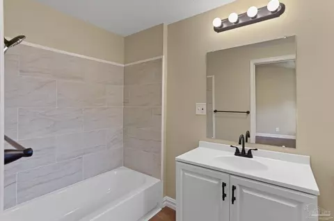 Bath - 4654 W Spencer Field Rd, Pace, FL 32571 photo 1 of 2