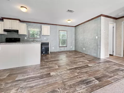 5260 Yancy Dr, Pace, FL 32571 photo 3