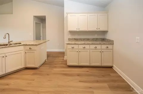 Entry Way - 6275 Pineapple Dr, Milton, FL 32570 photo 4 of 6