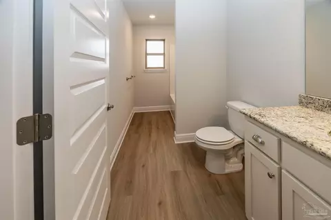 Entry Way - 6275 Pineapple Dr, Milton, FL 32570 photo 6 of 6