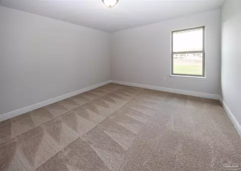 Bedroom - 6275 Pineapple Dr, Milton, FL 32570 photo 4 of 6