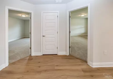Entry Way - 6275 Pineapple Dr, Milton, FL 32570 photo 2 of 6