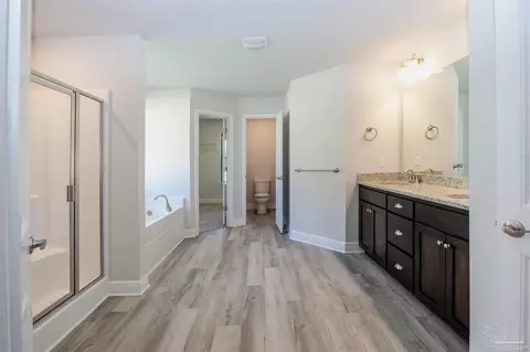 Bath - 6269 Pineapple Dr, Milton, FL 32570 photo 2 of 3