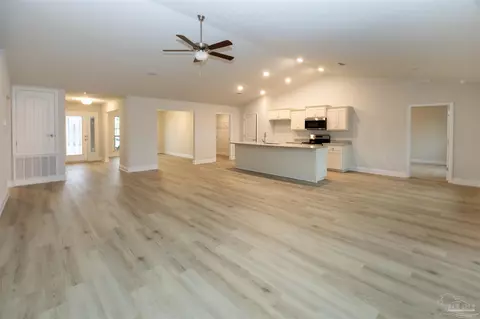 6227 Pineapple Dr, Milton, FL 32570 photo 9