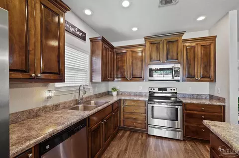5225 Parkside Dr, Pace, FL 32571 photo 12