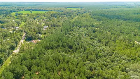 7085 Springhill Rd, Milton, FL 32570 photo 4