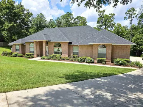 1523 Templemore Dr, Cantonment, FL 32533