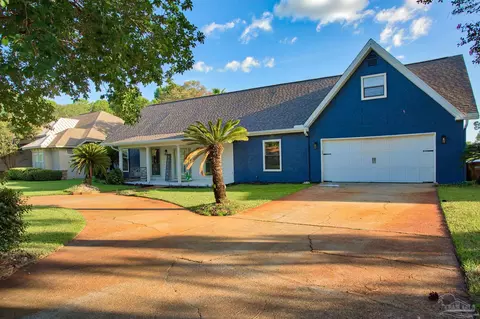 3821 Tiger Point Blvd, Gulf Breeze, FL 32563