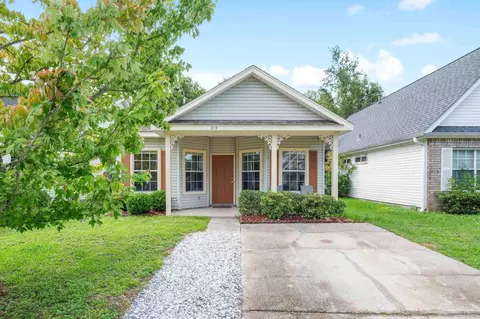 213 Wildflower Ln, Pensacola, FL 32514