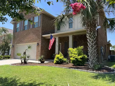 1689 Waterford Sound Blvd, Gulf Breeze, FL 32563
