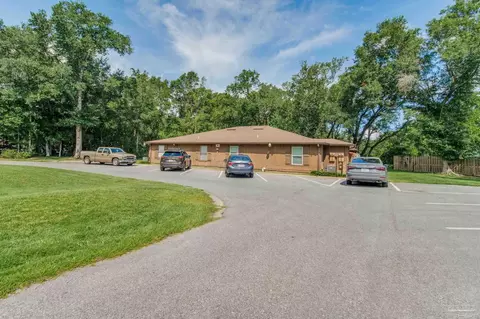 3378 Lodging Cir, Pace, FL 32571