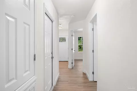 Entry Way - 3284 Damon Dr, Milton, FL 32583 photo 2 of 2