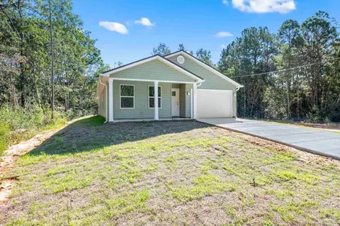 Exterior - 3284 Damon Dr, Milton, FL 32583 photo 3 of 7